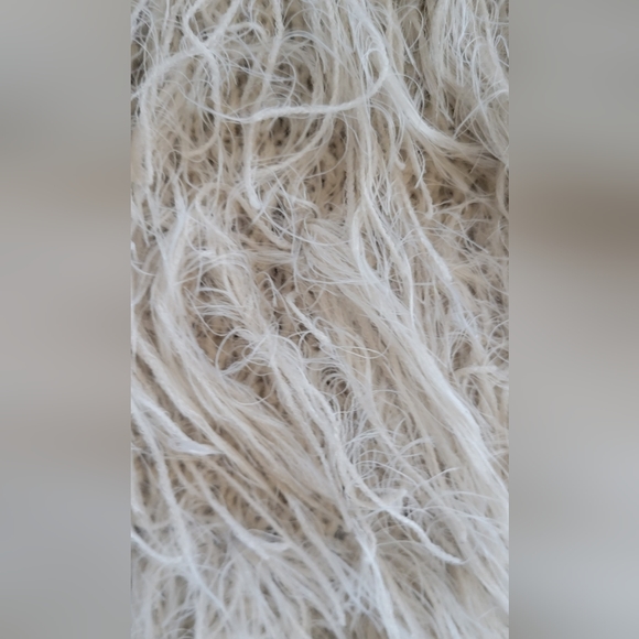 California Moonrise furry vest - Picture 3 of 3